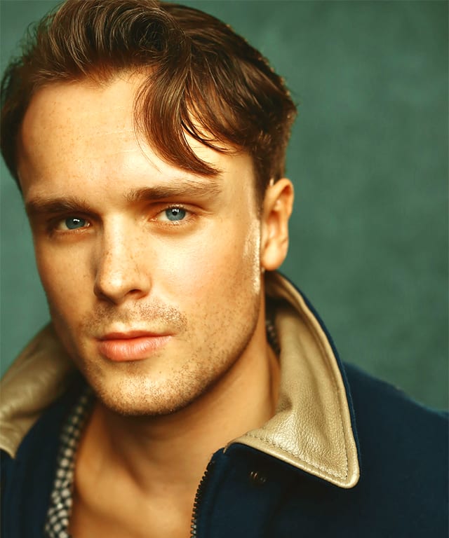 Harry Chandler as Enjolras